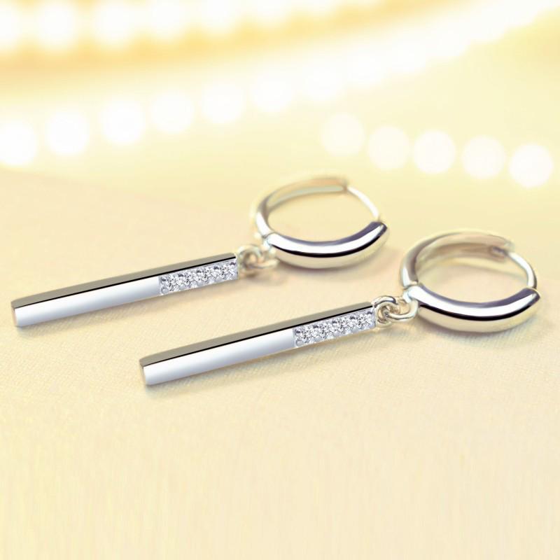 Morning Glow Elegant Korean Stud Earrings: Simple, Versatile Imitation Silver Ear Clips for Women