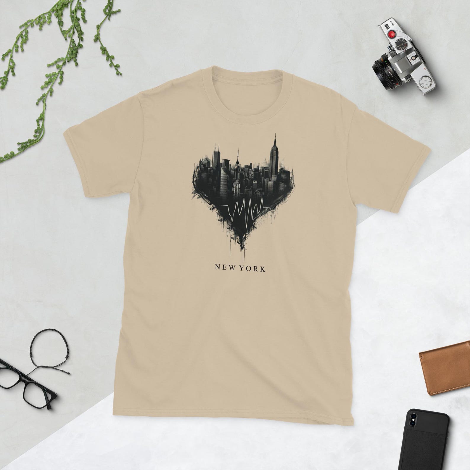 NYC Heartbeat T-Shirt: Unisex New York Skyline Tee 4XL