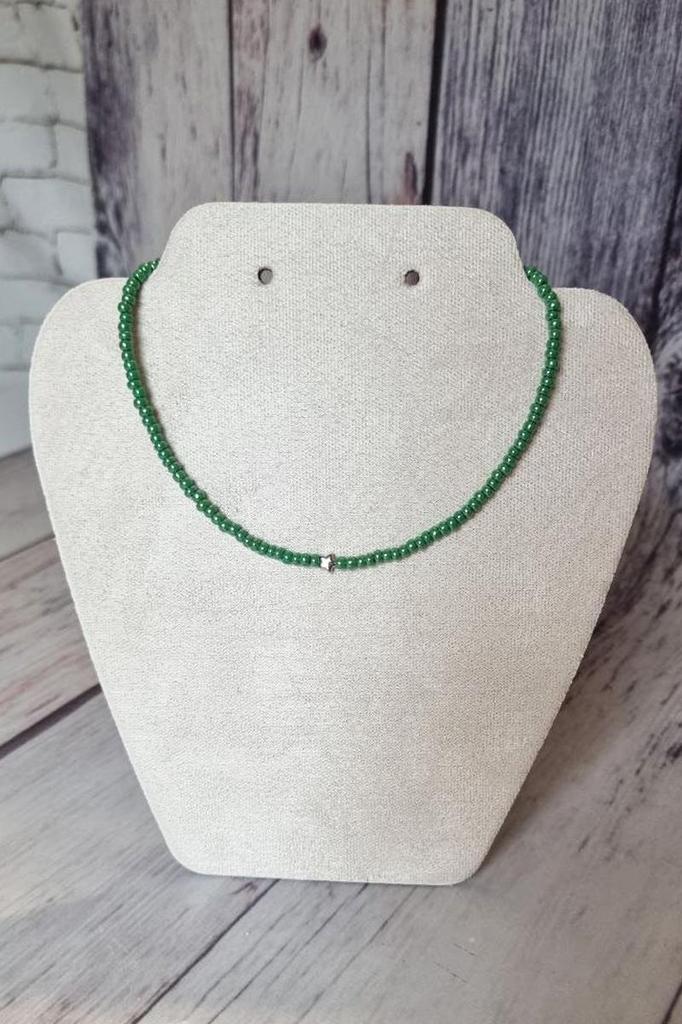 Handmade Beaded Choker with Star Pendant – Green Necklace