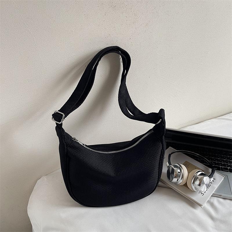 Popular Bags Women's Autumn and Winter Fashion Shoulder Bag Retro Commuter Messenger Dumpling Bag