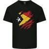 Zerrissene Flagge Osttimors Tag Fußball Unisex Leichtes Baumwoll-T-Shirt