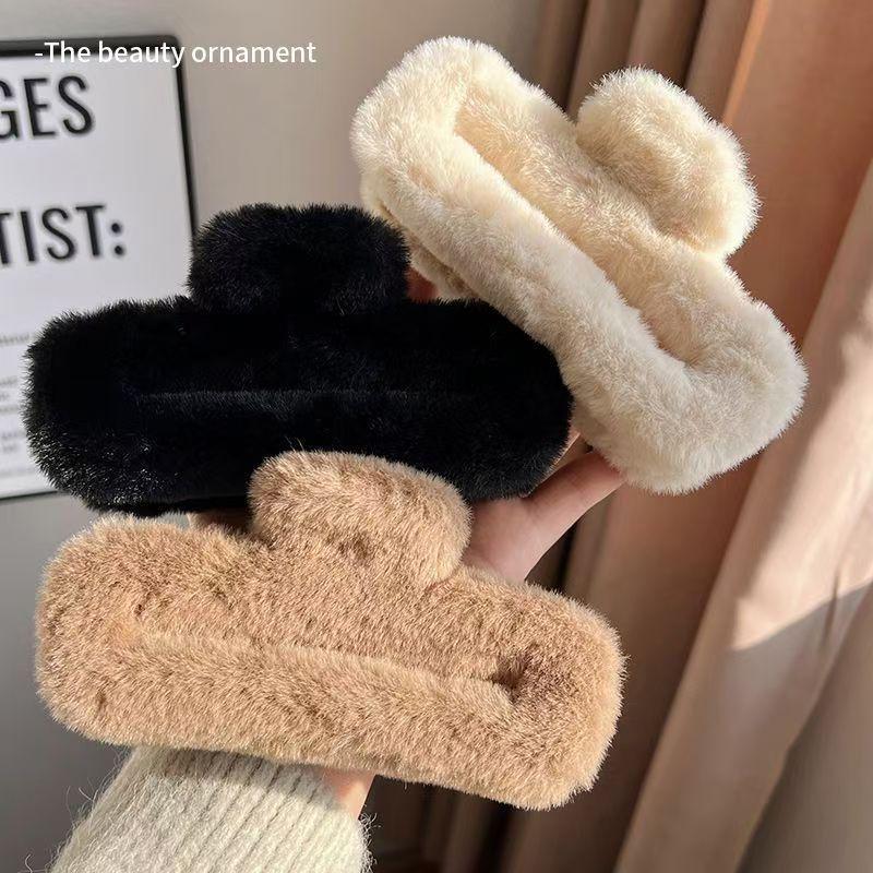 Plysch Hårklo: Söt, Fluffig & Stor för Höst och Vinter