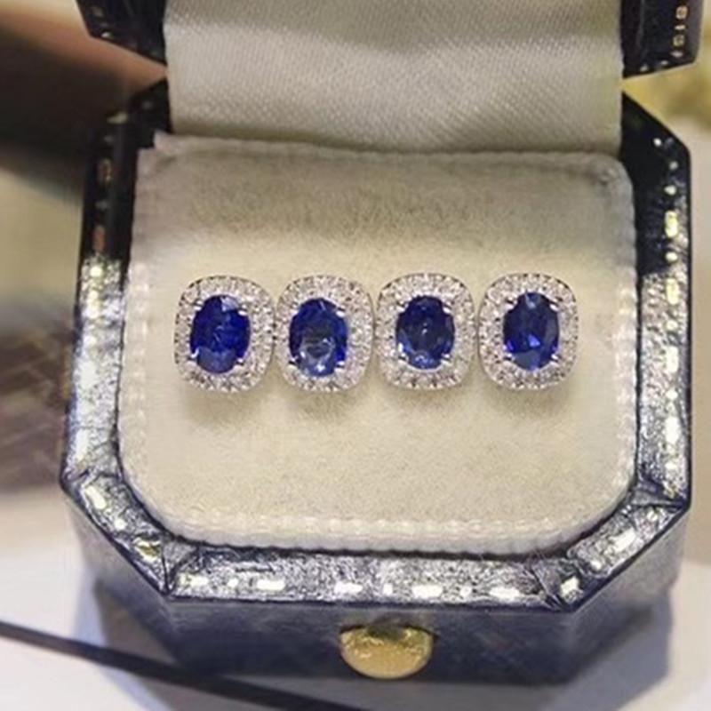 Vintage earrings court French elegant small stud earrings, copper inlaid four-claw oval sapphire blue zircon mini earrings