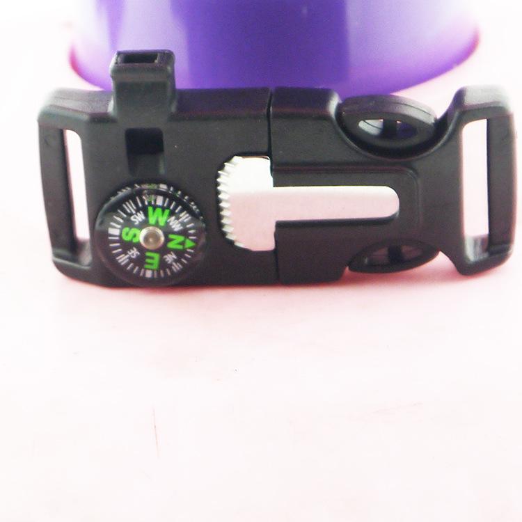 Venkovní přezka na náramek s kompasem a karabinou pro pletení paracordu