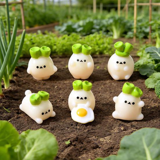 Cute Tiny Vegetables Resin Miniature Ornament Cartoon Scallion Figurine for DIY Dollhouse Fairy Garden Landscape Desk Office Decor