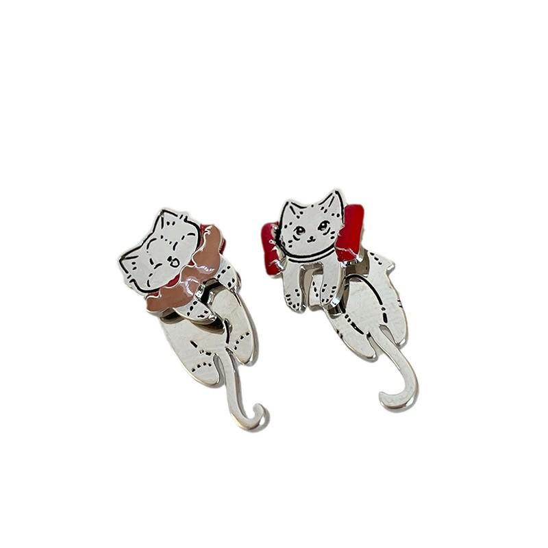 Asymmetrical Graffiti Kitten Stud Earrings for Women - Cute, Elegant, and Versatile Fashion Jewelry.
