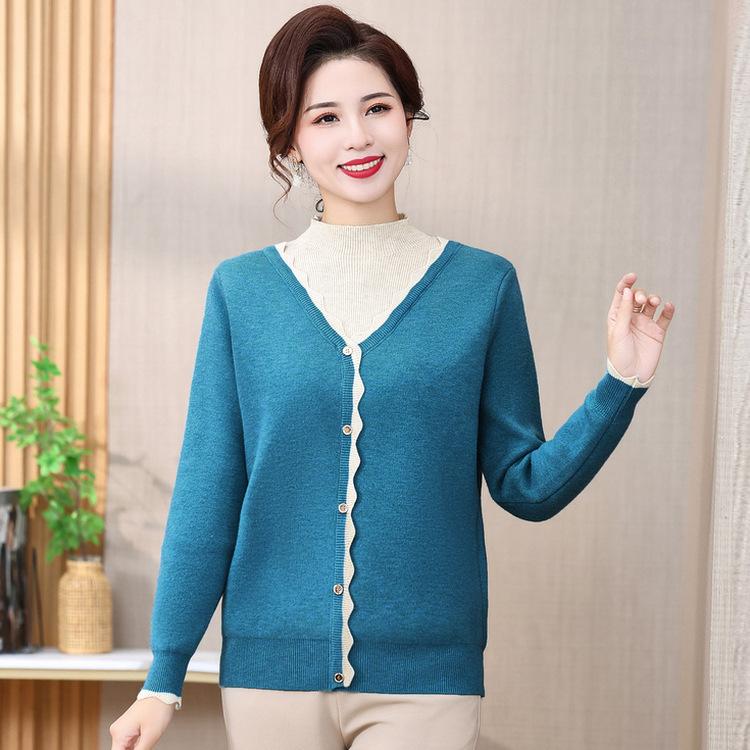 

Women s Half-high Collar Plus Velvet Thickened Fake Two-piece Mother-fitting Knitted Sweater Integrated Velvet Commuting Versatile 4XL