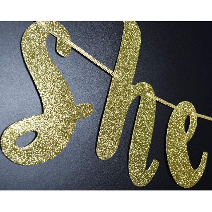 She Did It Gold Glitter Cursive Banner Sign, Graduation Garland, Class of 2025 Grad Party Decorations Supplies (Gold)