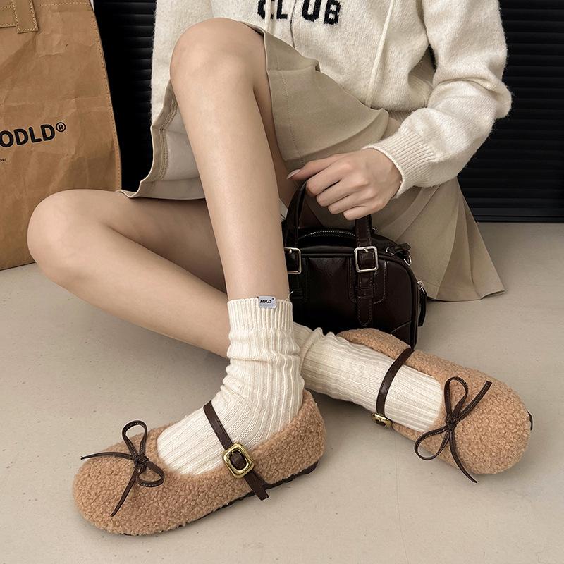 

Французский нежный ветер бархат теплые на плоской подошве пушистые туфли женские 2025 осень и зима новые круглый носок милый бант хлопковые туфли 40 абрикосовый