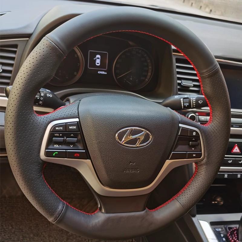 Handgjord Svart Blå läderbilrattöverdrag för Hyundai Elantra 4 2016 2017 Solaris 2017 Accent 2018