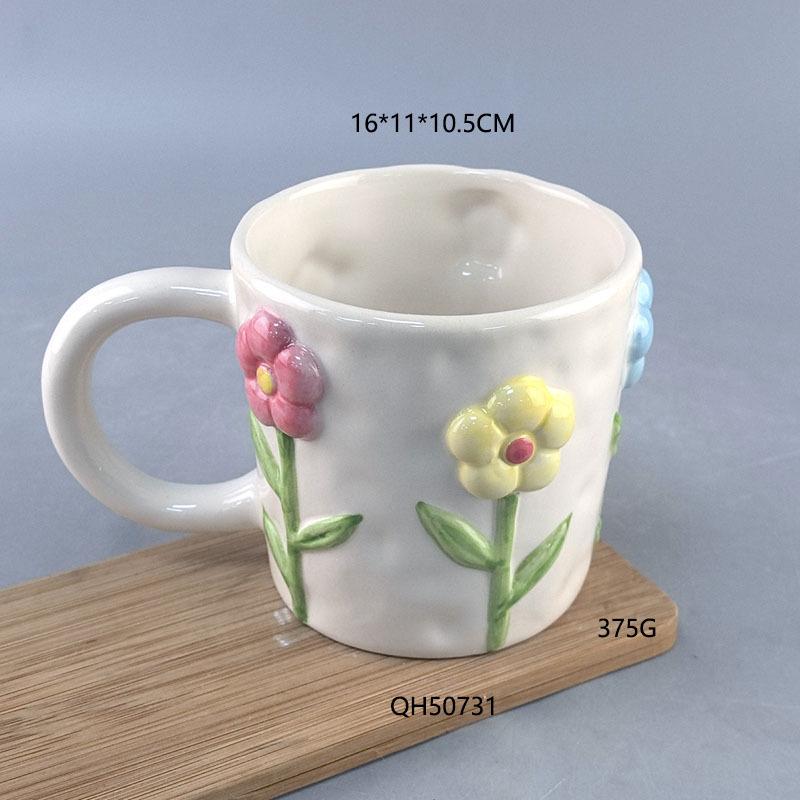 

Heavy Industry 3D three-dimensional water cup gift small flower horseshoe flower lily of the valley flower hand-squeezed irregular ceramic relief mug 301-400ml
