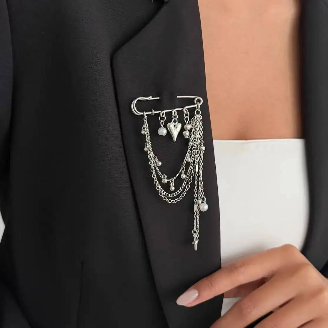 

Ingemark Elegant Trendy Heart Brooches Women Charm Imitation Pearl Metal Tassel Pendant Chain Pin Clothes New Jewelry Accessory