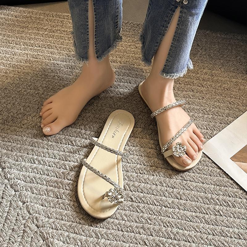 French Evening Slippers Women's Summer Wear 2025 New Fashion Rhinestone Cool Slippers Flat Bottom One Word