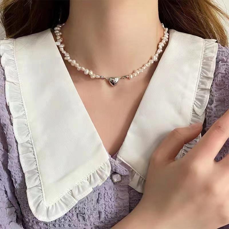 Baroque freshwater pearl necklace women's collarbone chain love magnet buckle personalized niche neck chain trendy
