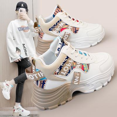 Mode Neue Atmungsaktive Sneaker Damen 2024 Sommer Lässige Sportschuhe Dicke Sohle Erhöhend Trendy Damen-Sneaker Designerschuhe