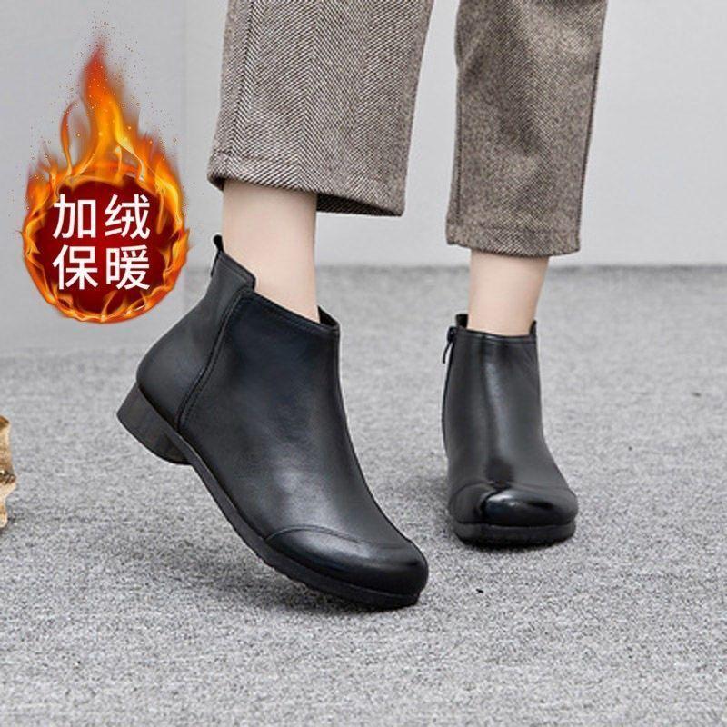 Europäische und amerikanische Mutter-Schuhe Stiefeletten 2025 Herbst und Winter Martin-Stiefel Samt weich besohlt Einzelstiefel Lederstiefel Damenschuhe niedrig