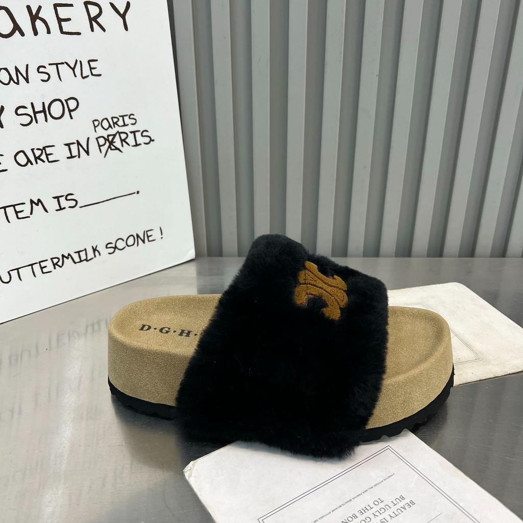 Premium sense fluffy slippers women's wear 2025 autumn and winter new Internet celebrity thick bottom one-word drag fluffy Birkencotton drag