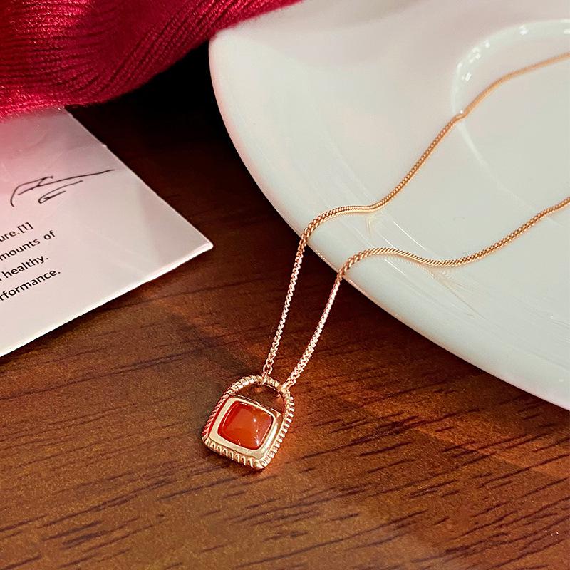 

Новое ожерелье с застежкой в китайском стиле для женщин, легкая роскошь, высокий уровень, национальный стиль, подарочная цепочка на ключицу в китайском стиле