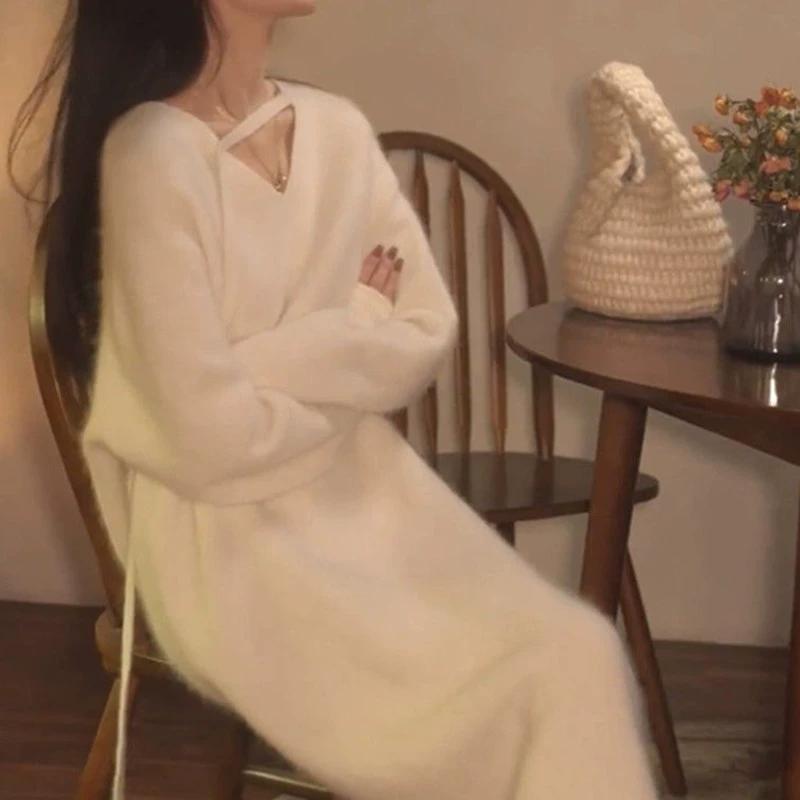 French Knitted Dress Is Thin In Autumn and Winter, with A Long Soft Waxy V-neck Sweater Skirt Jacket with A Base Inside The Waist