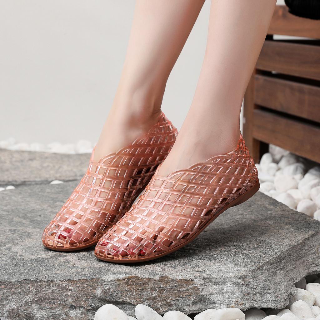 Fashion 2025 Women New Beach Fashion Flat Sandals with Hollow PVC Breathable Summer Outerwear Baotou Bag Breathable Casual Jelly Sandals