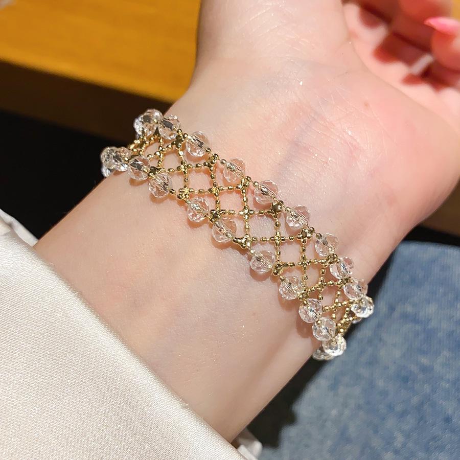 Crystal Beaded Bracelet - Flowing Light Style for Women, French Cool & Refined Design, Perfect for a Fresh Vacation Look.