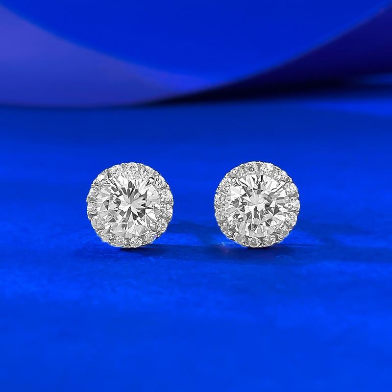 

6.0 Round Full Diamond Classic Stud Earrings Inlaid With Super Flash Zircon Noble And Elegant Temperament 925 Silver