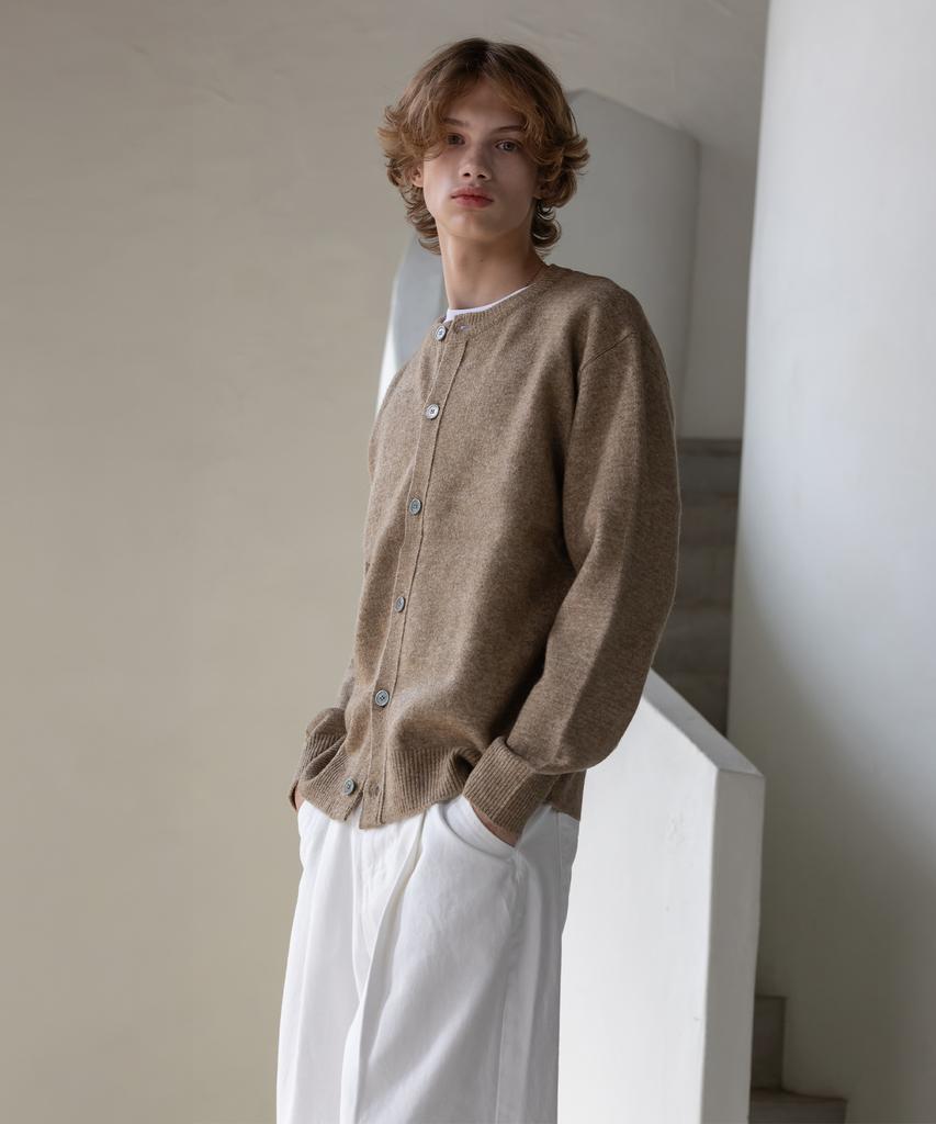 Decoroso Comfort Round Neck Cardigan [Beige Brown]