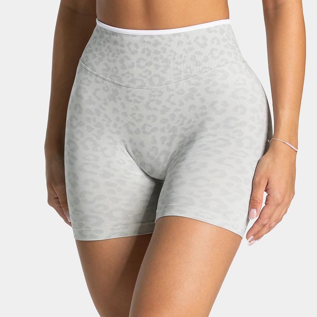Leopard Print Yoga Shorts With Seamless Edge For Running And Gym Workouts For Women