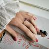 Серебряное кольцо с натуральным рубином 1.948ct, фианитами, вес изделия 2,19 гр (2213161)