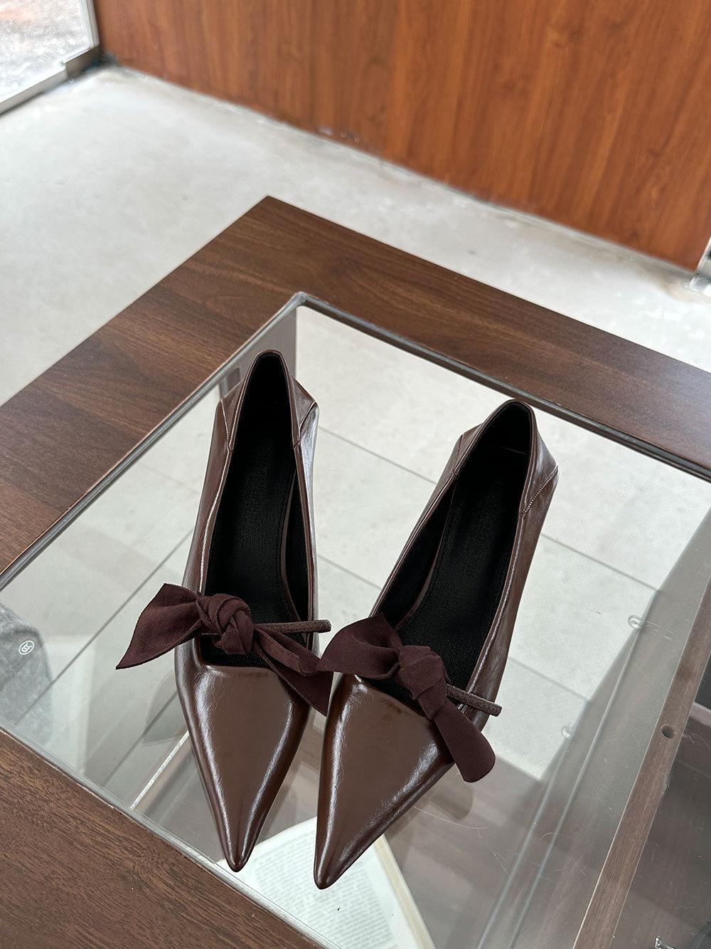 

Французькі гостроносі туфлі на високих підборах, маленькі підбори, одинарні туфлі, жіночі 2024 весна та осінь, нові туфлі Мері Джейн, темпераментні туфлі на тонких підборах для роботи 40 коричневий
