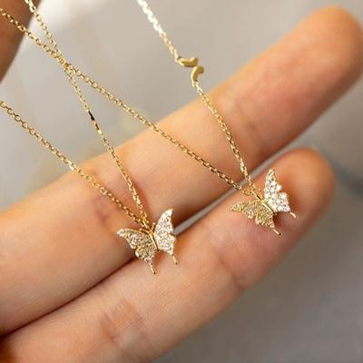 Colar com Pingente de Borboleta em Prata de Lei S925 para Mulheres Design de Minoria de Luxo Leve Diamante Combinação Total Corrente para Clavícula Corrente para Pescoço