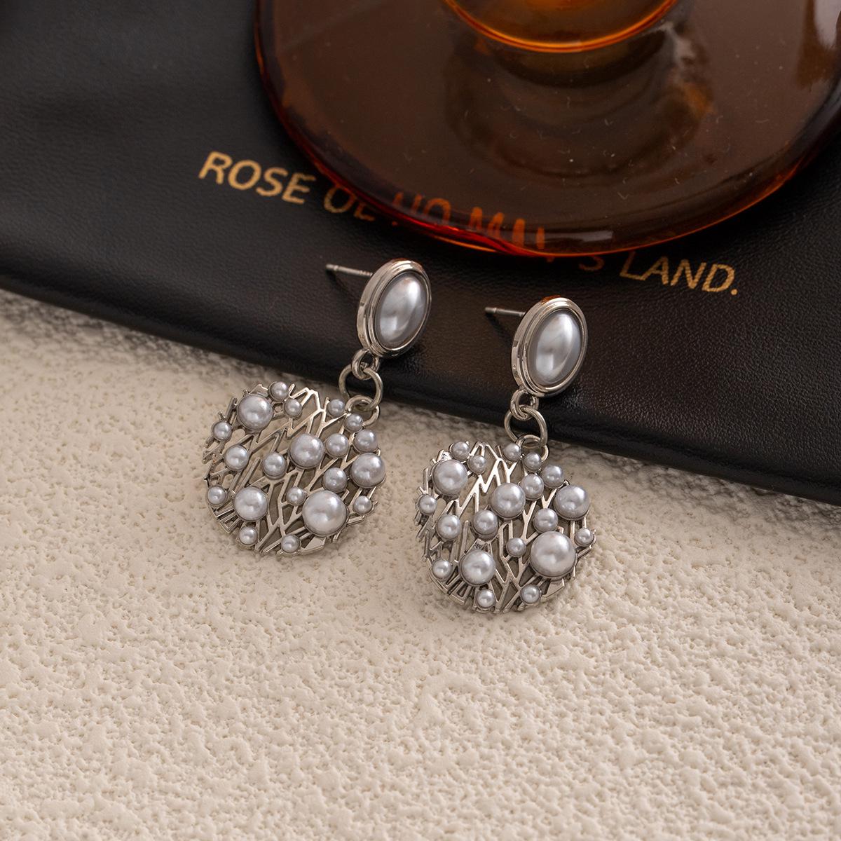 Elegant French Pearl Geometric Earrings: Unique, Exquisite, and Luxurious Ear Jewelry for Women