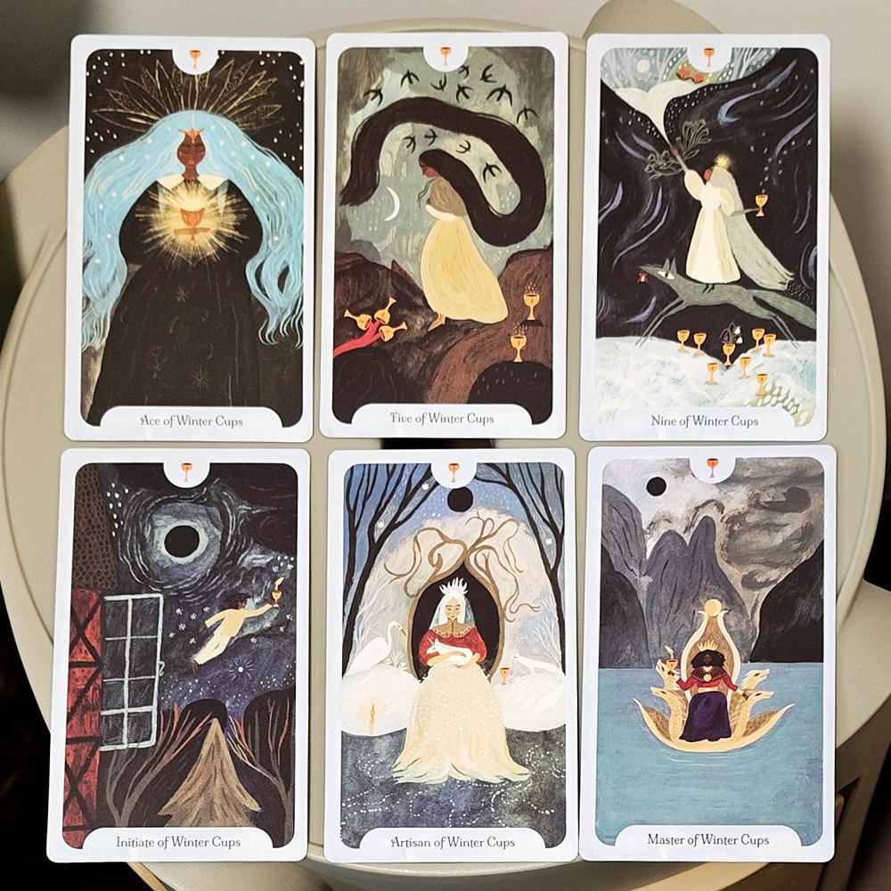 Jahreszeiten der Hexe: Winter Tarot Deck 12*7cm, Eine Reise durch Jul und Imbolc 78 Karten Gedruckt auf doppelt geprägtem Karton