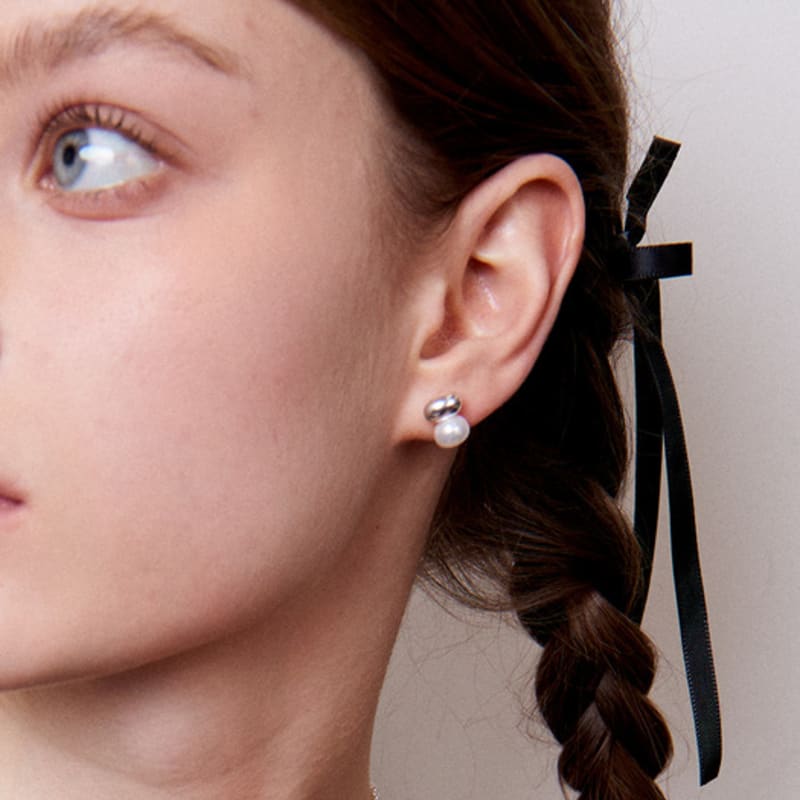 emott Silver ball pearl Earring