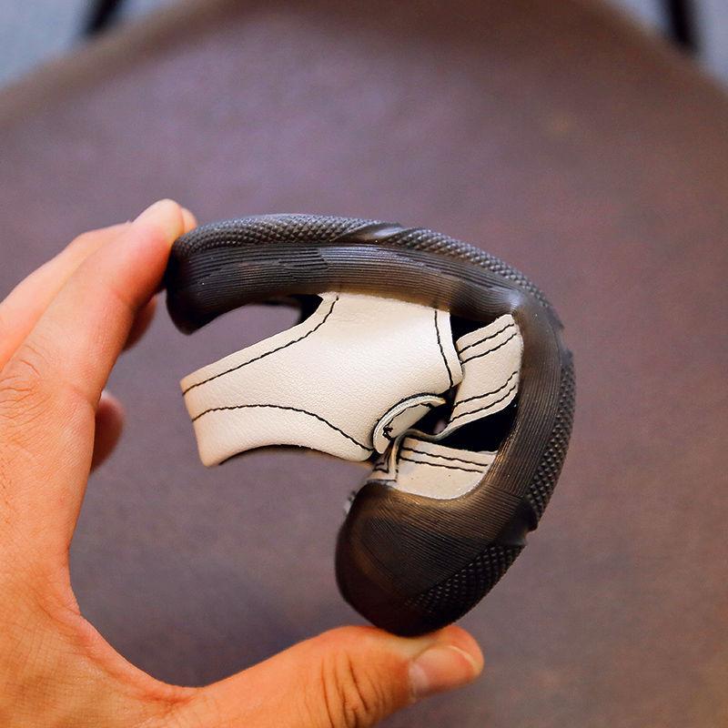 Super soft classmates 1 to 3 years old summer baby beach shoes infants and toddlers hollow anti-kick toddler shoes children's bag head sandals