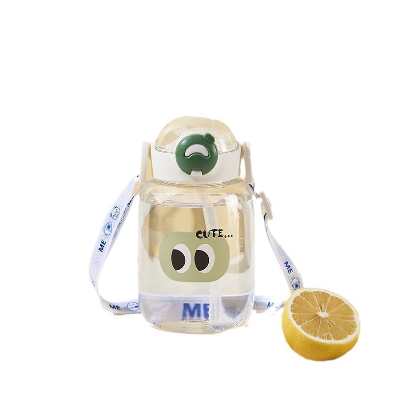 High value diagonal straw cup cute cartoon children's water cup bomb lid 500ml plastic cup