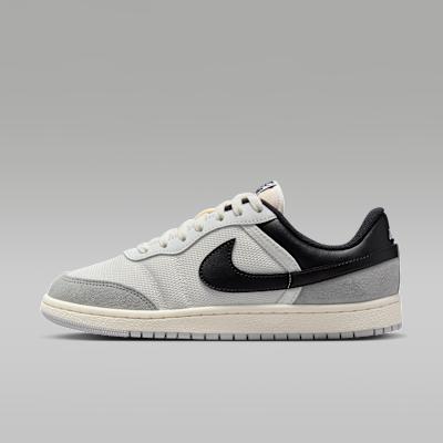 Jordan Skyline Low White Black Light Smoke Grey (Women s) 35.5