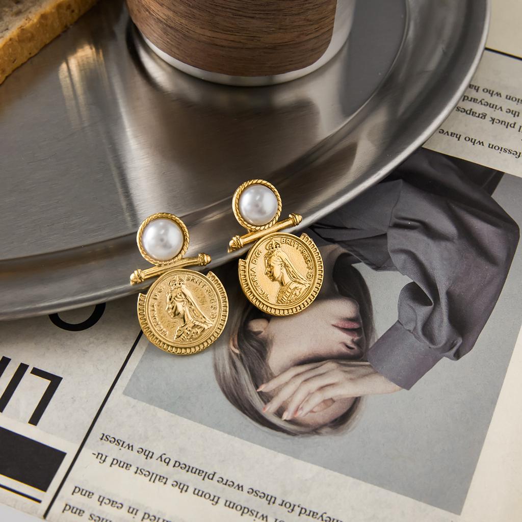 Coin Titanium Steel Stud Earrings Niche Earrings Stainless Steel Non-fading Earrings