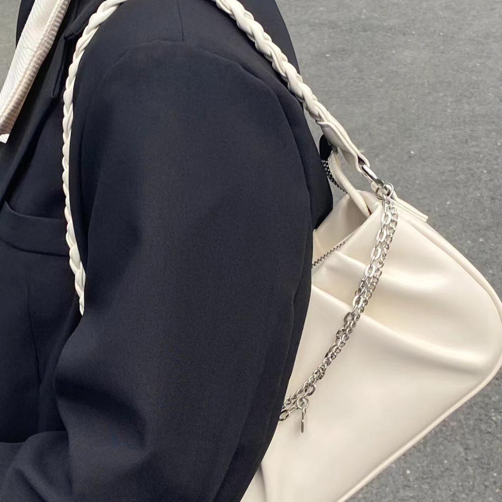 Trendy Underarm Bag Women'S Pleated Cloud Square Handbag Niche Design Simple And Versatile Shoulder Bag