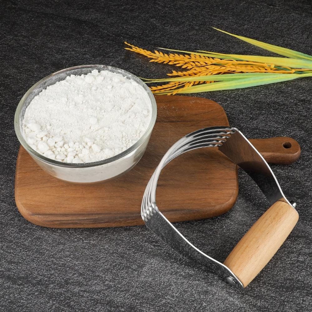 Teigschneider aus Edelstahl Holzgriff Mehlschneider Eierschläger Teigmischer Sahne