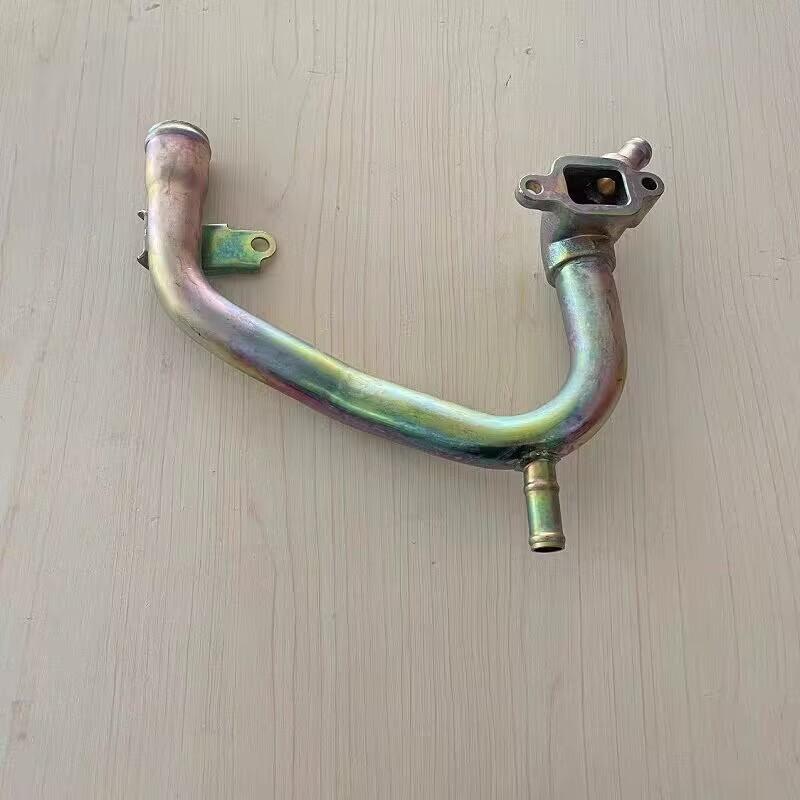 High quality suitable for Great Wall Haval H3 H5 Wingle Diesel engine 2.5 2.8 Cooling water pump pipe iron pipe car accessories