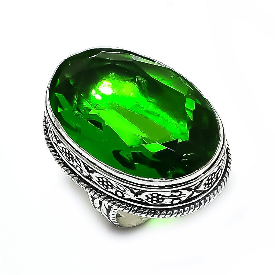 Peridot Gemstone 925 Steling Silver Jewelry Ring Size 9
