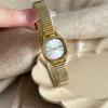 Montre pour femme de luxe légère, simple, de niche, pour les trajets quotidiens, style Xiaoxiangfeng, bracelet exquis pour écolière, montre décontractée