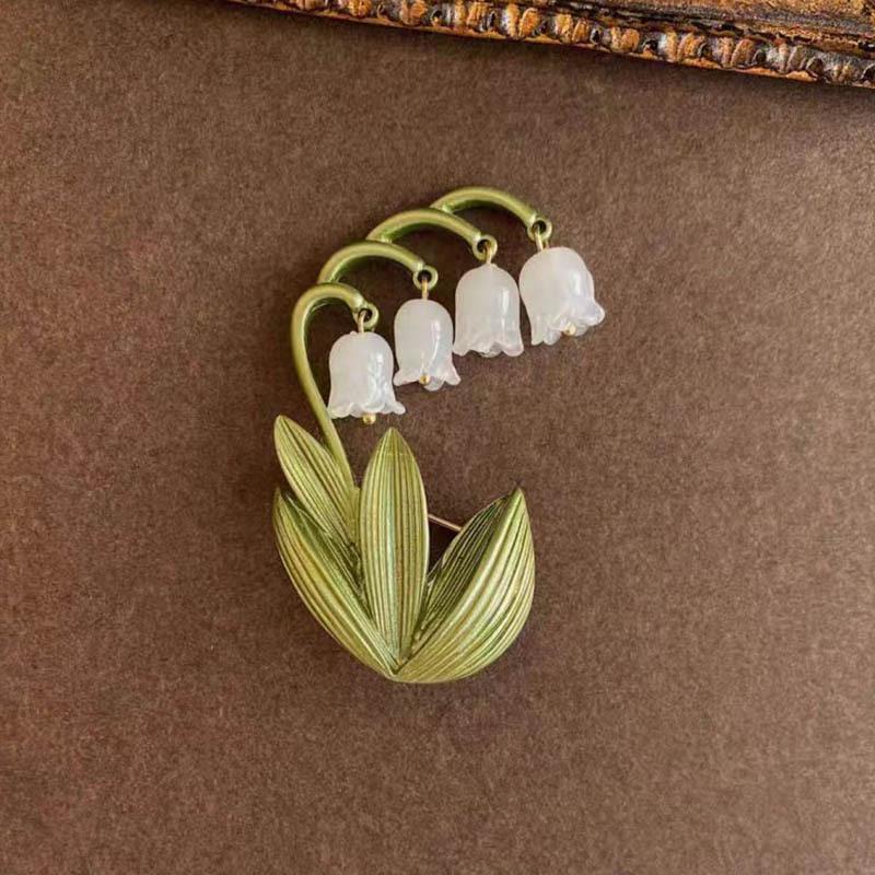 Lily of the Valley Tassel Brooch: Light Luxury Retro Pin and Corsage Clothing Accessory