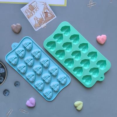 3D Diamond Heart Silicone Mold 15 Grid Diamond Love Heart Shaped Mold Tray Silicone Baking Pan Mold for Making Cake Chocolate Mousse Dessert