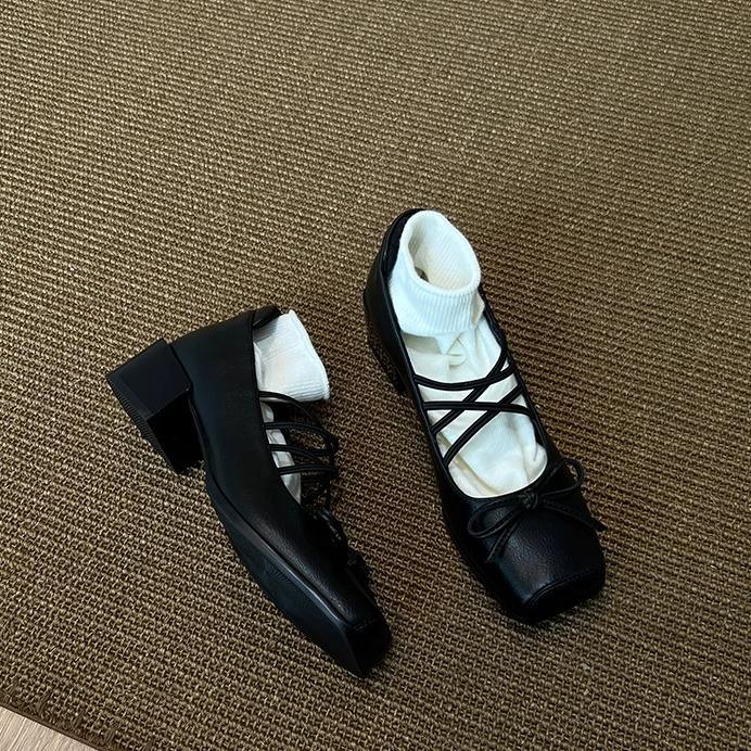 

2025 spring and autumn new fashion square head ballet shoes bow thick heel light mouth single shoes women s commuter small leather shoes 35 чёрный