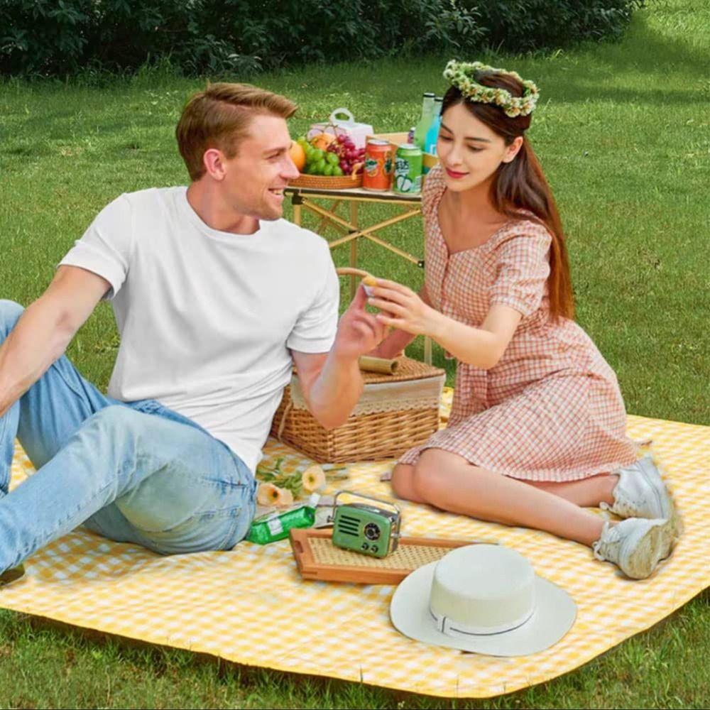 Foldable Design Waterproof Mat Waterproof cloth Portable Mat Durable Picnic Mat  Park