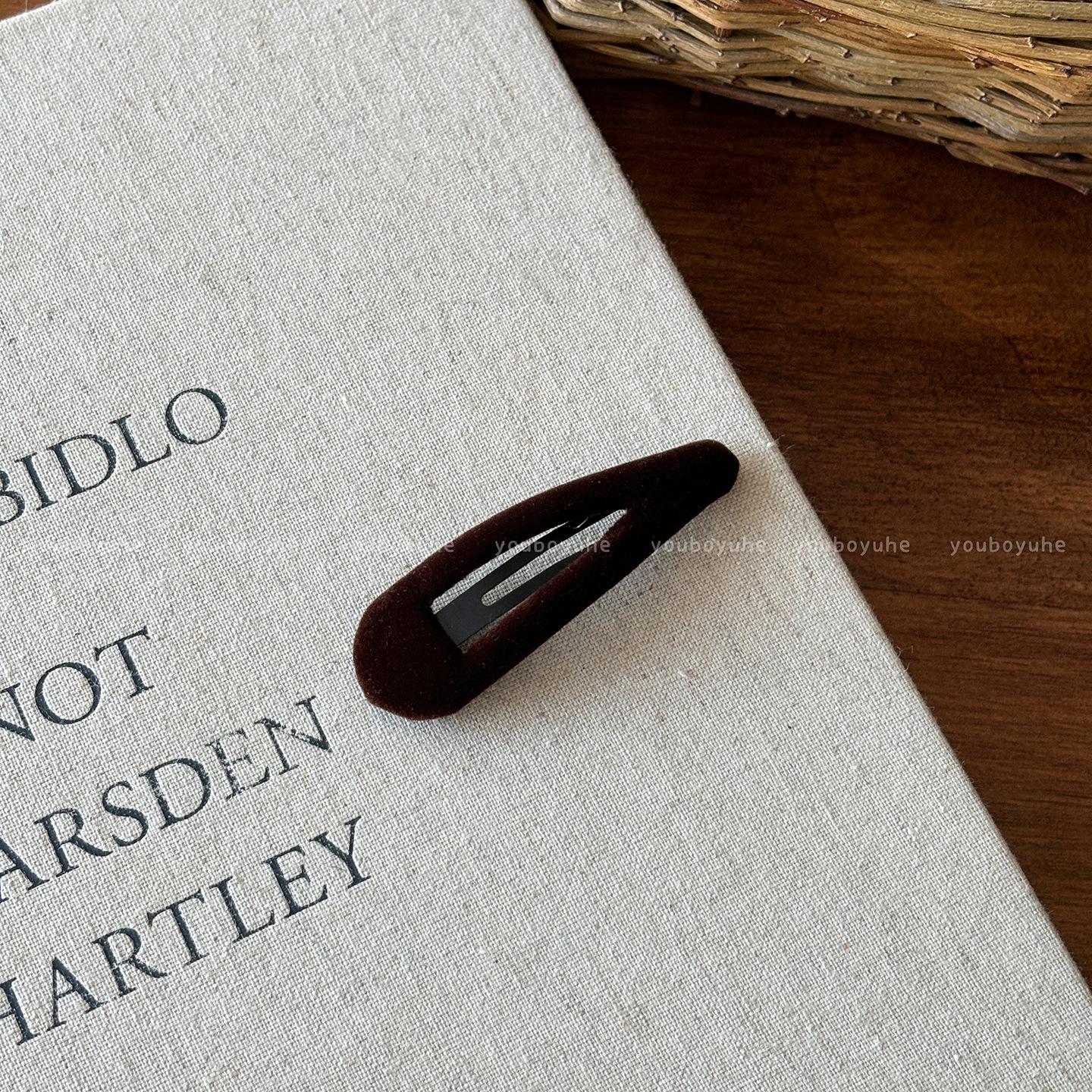 

Корейская бархатная заколка-капля для волос для женщин - 2025 Универсальный аксессуар для челки и боковых волос