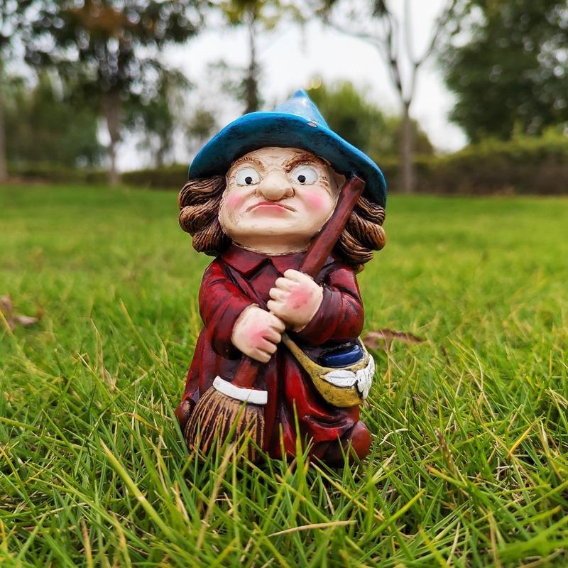 Halloween Magic Witch Statue Resin Handicraft Decorative Item for Halloween Decoration, Home Decoration, Garden and Courtyard.