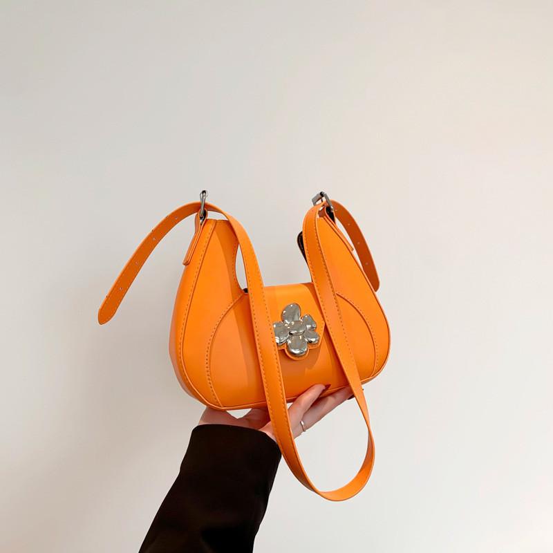 

City Chic Korean Style Handbag With Contrast Colors And Stitching Details For Spring 2024 помаранчевий